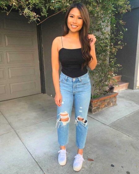 Shopping Tips for Petite Women Buying Jeans
