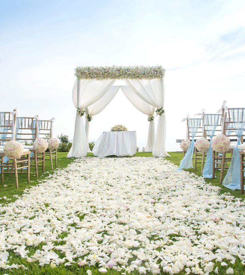 How To Set Up an Outdoor Wedding for Comfort