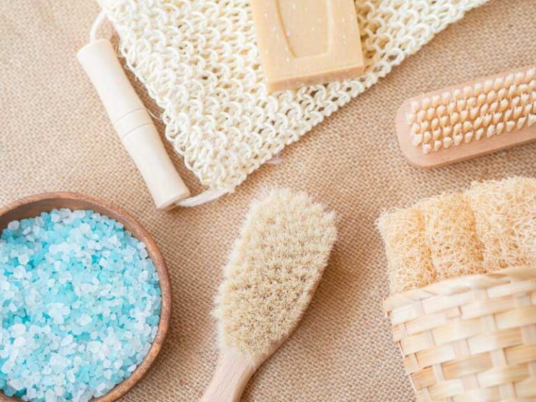 5 Types Of Bath Salts Every Woman Needs For Smooth And Silky Skin