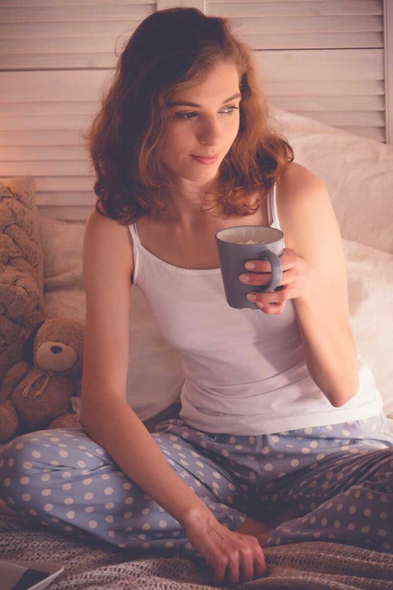 I Tried an Overnight Detox Tea to See if I Could Really Lose Weight in My Sleep