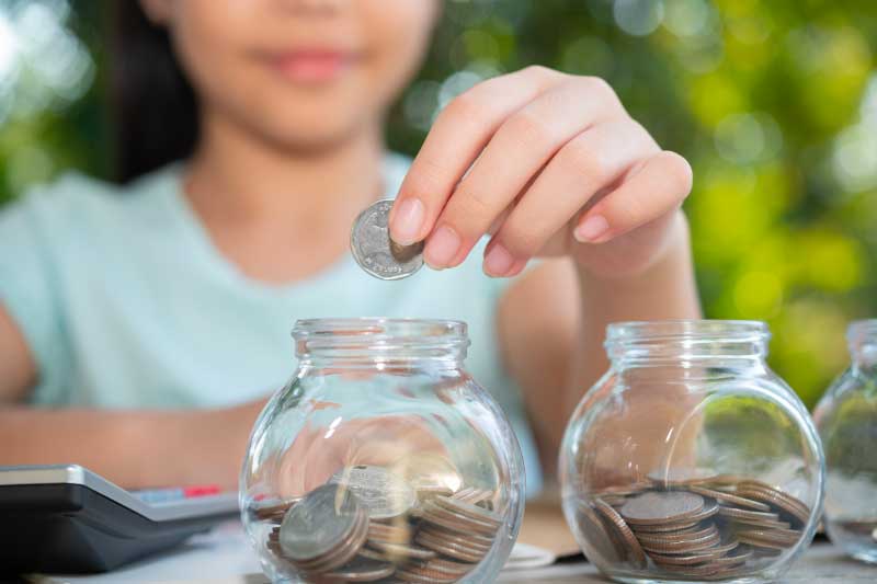 Creating a Solid Financial Foundation for Your Kid's Future