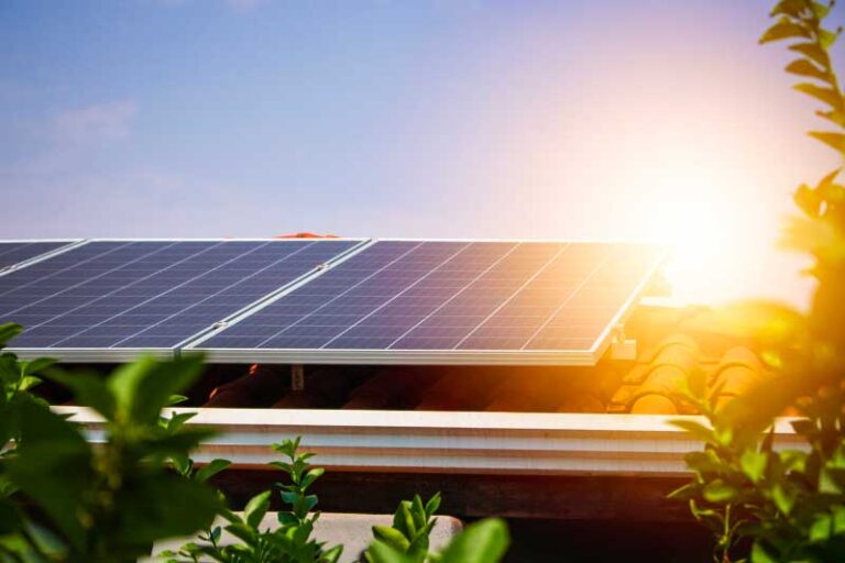 How Many Solar Panels Do You Need for a Roof?