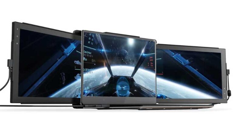 Enhancing the Jobs in the Restaurant and Hospitality Industry with a Triple Monitor for Laptop