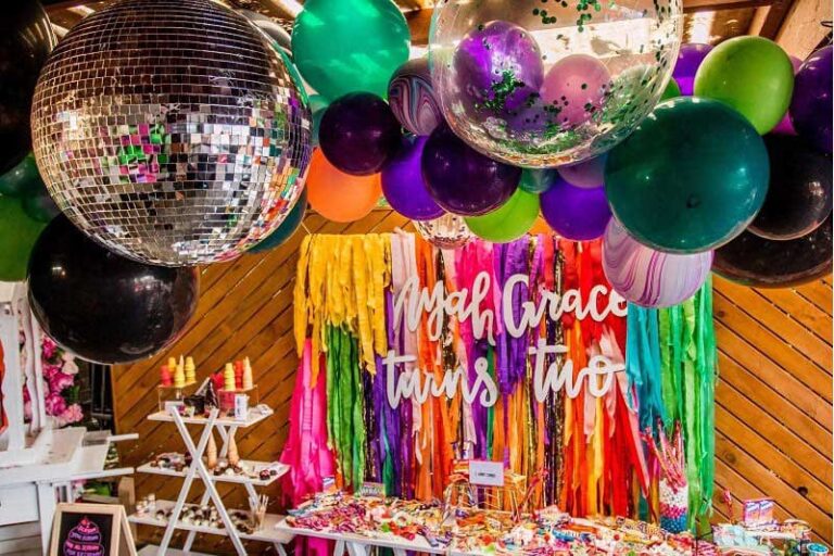 Best 90s Party Decorations Ides