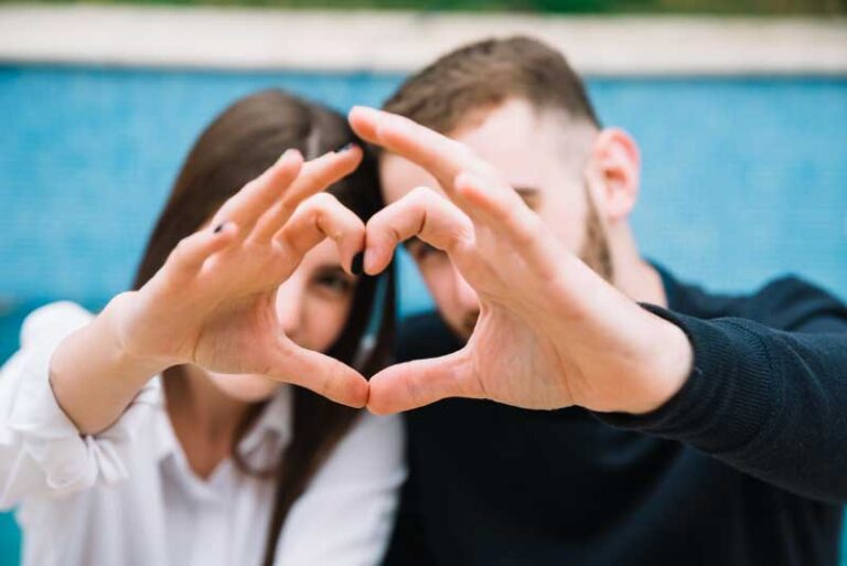 The Ultimate Guide: How to Keep a Relationship Alive and Thriving