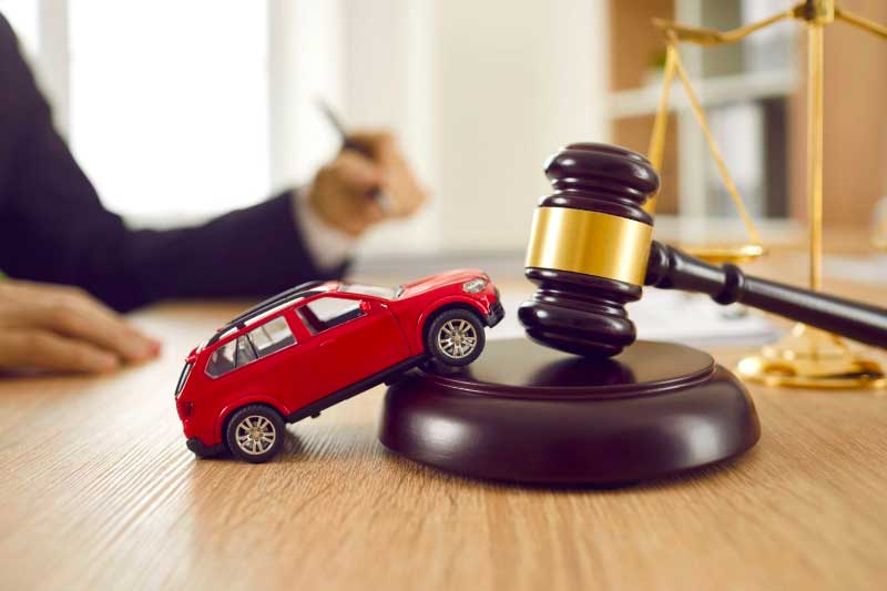 The Top 5 Reasons to Hire a Lawyer After an Accident