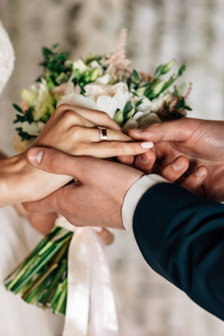 What Are the Best Ways To Keep Your Wedding Simple?
