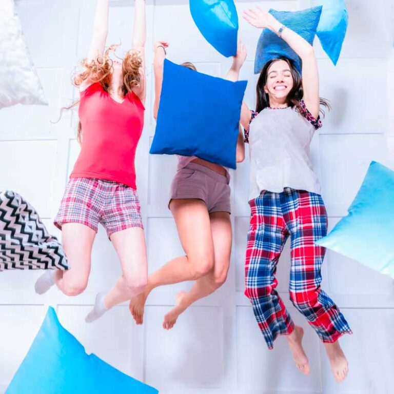 4 Tips for Hosting a Summer Slumber Party