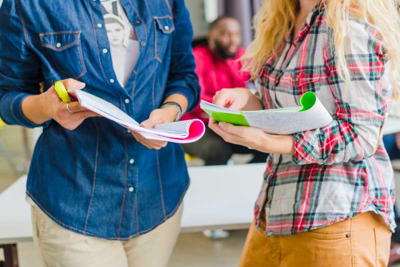 Tips for Campus Fashion That Can Help You to Feel Good When Studying
