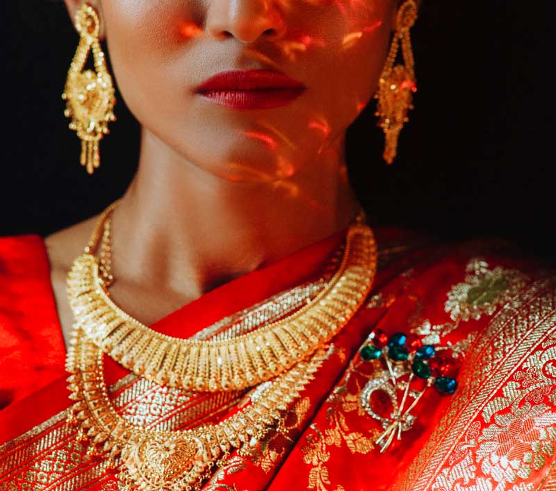 Stay Glam This Wedding Season With These Diamond Jhumkas