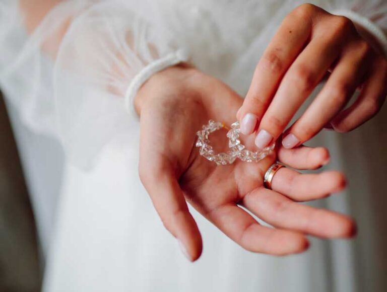 Why Are Crystal Accents a Popular Choice in Wedding Photography