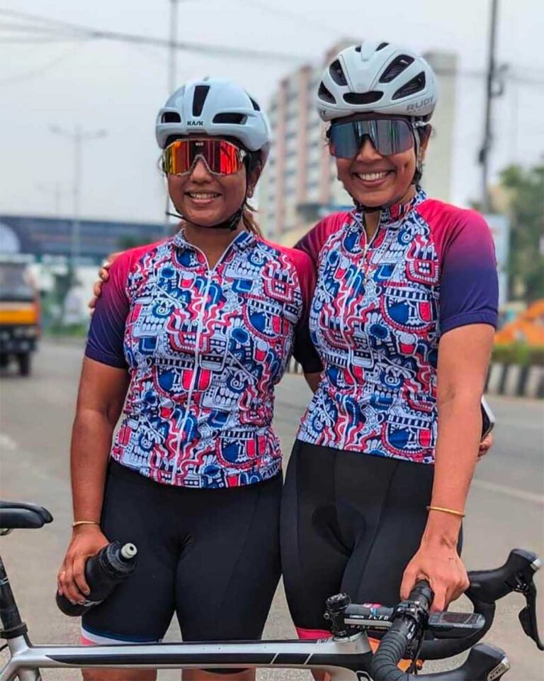 Why You Should Give Custom Cycling Jerseys A Try