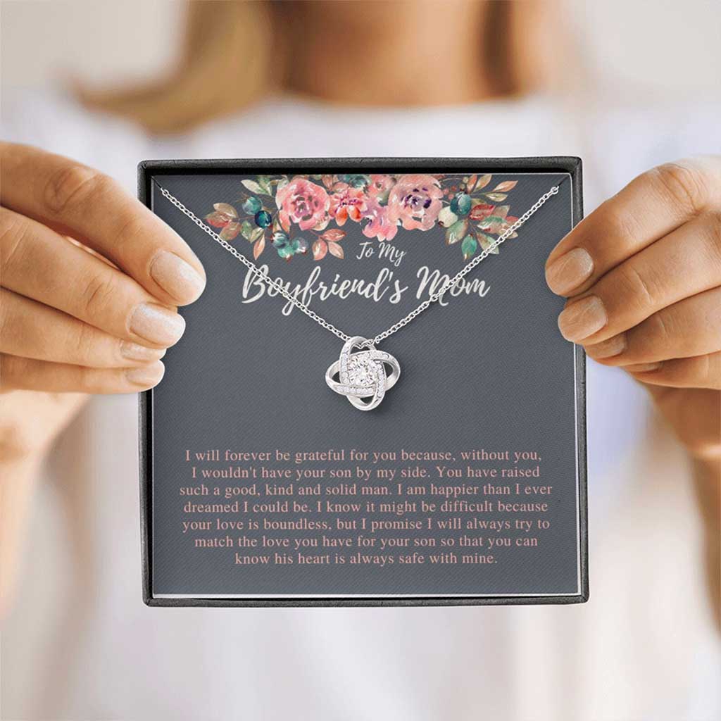 Easy Ways to Find the Perfect Necklace for Your Boyfriend's Mom