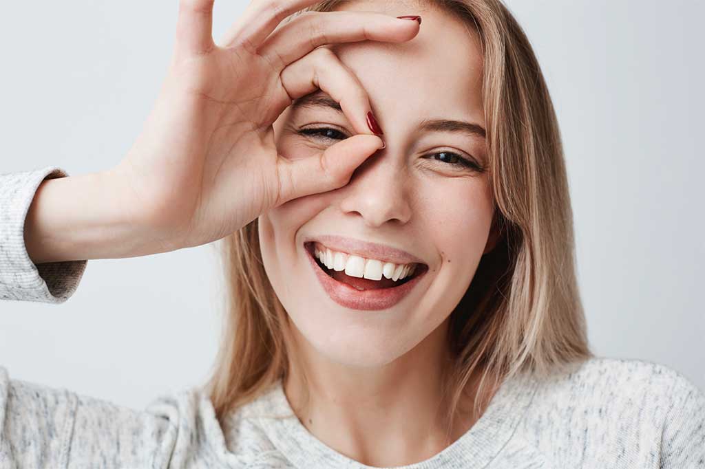 Enhancing Smiles - Restorative Dental Procedures for Chipped Teeth