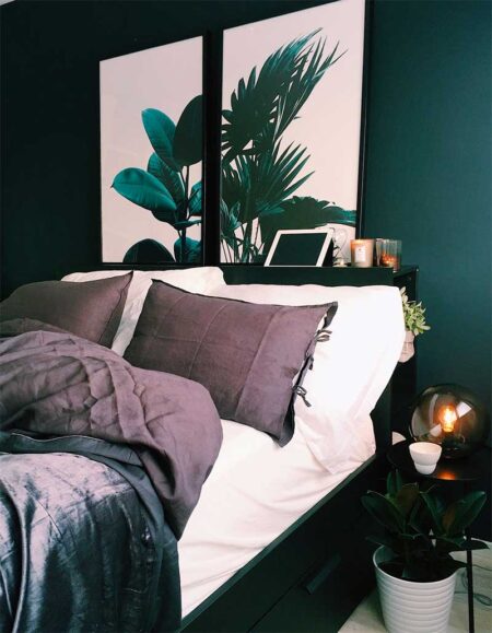 The Bold and Luxurious Effects of Forest Green in Small Bathroom Designs