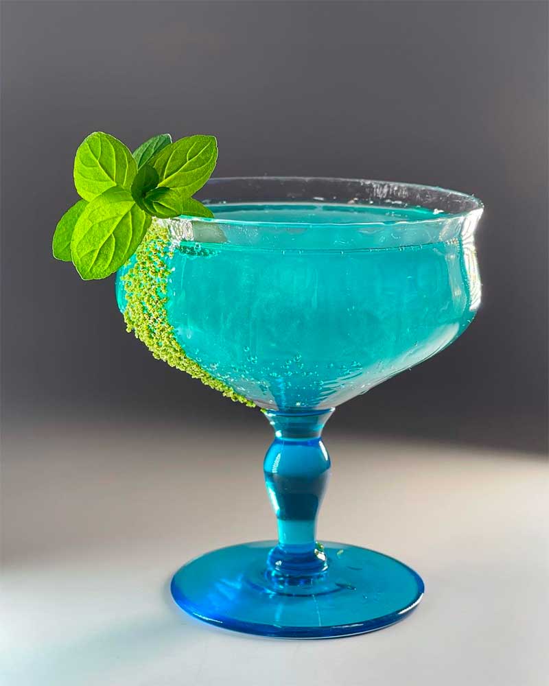 The Rise of Absinthe Cocktails in the Modern Lifestyle