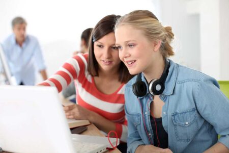 Things You Should Know Before Accepting An Unpaid Internship