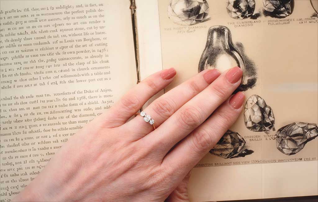 Types of Antique Jewelers