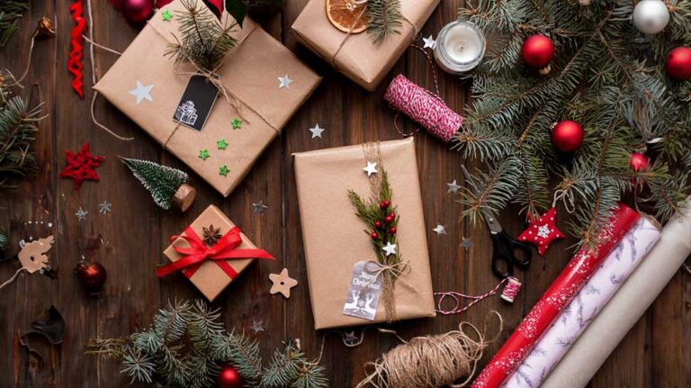 Christmas Gift Guide for Her: Top Picks for the Holiday Season