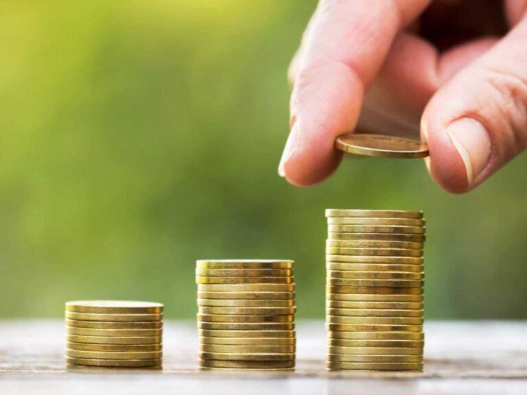 How To Become Financially Independent as an Adult