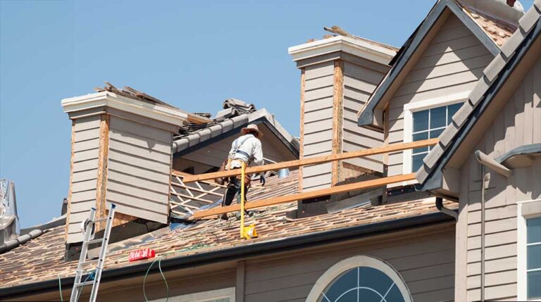 The Best Time of Year to Replace a Roof