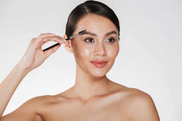 A Comprehensive Guide to Careprost Eye Drops: Enhancing Lashes and Vision