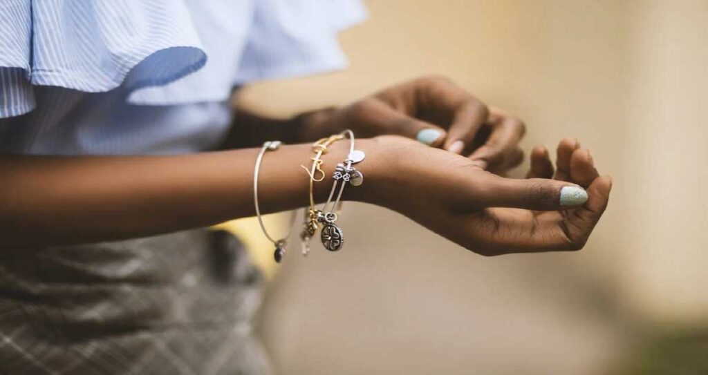 Ashes Transformed Into Jewelry: a Beautiful Tribute