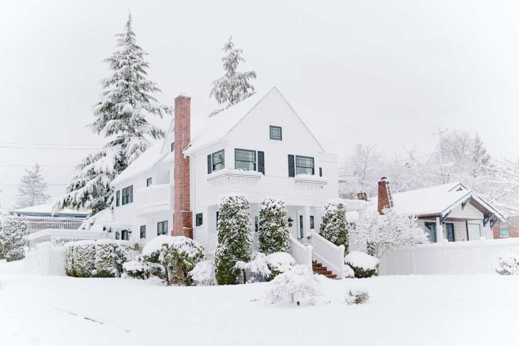 Winterizing Your Home in a Changing Climate: Top Tips for Cold Weather Survival