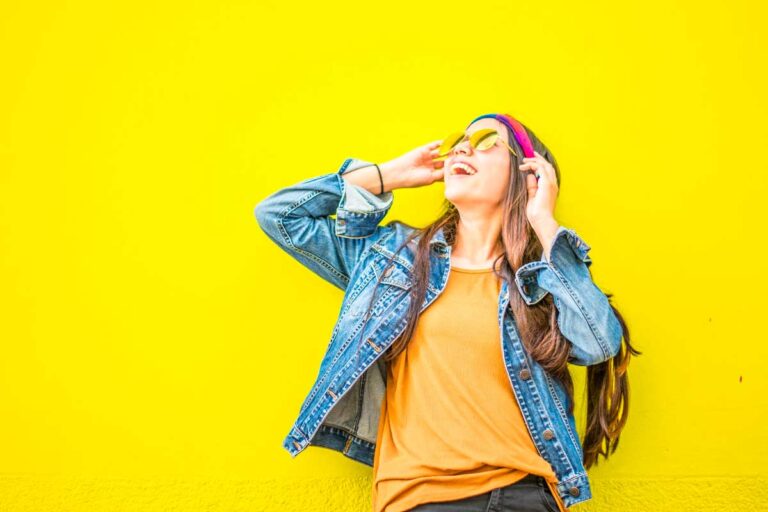 How to Feel More Confident in Your Clothes