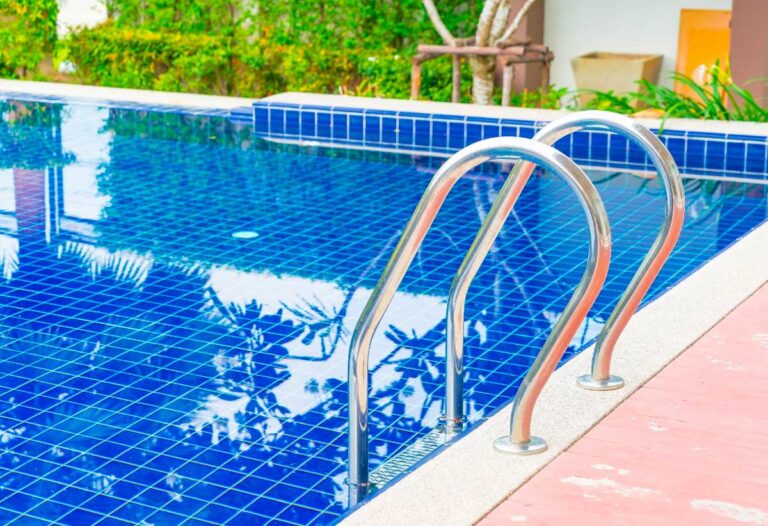 Choosing, Pricing, and Designing Your Pool Installation Services Toronto
