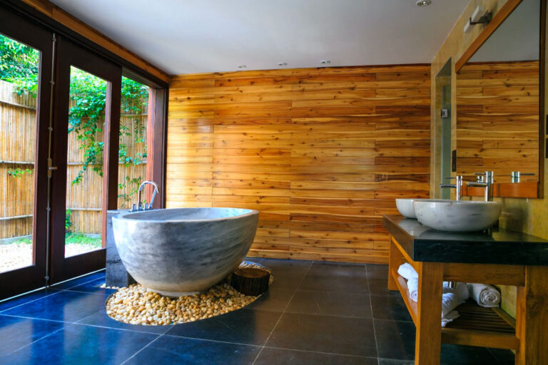 Ways to Turn Your Master Bathroom Into Your Favorite Spa