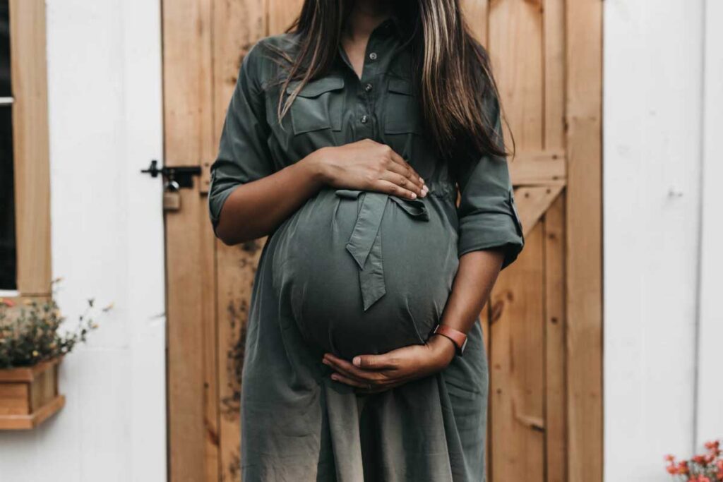 What You Need to Know About Becoming a Surrogate