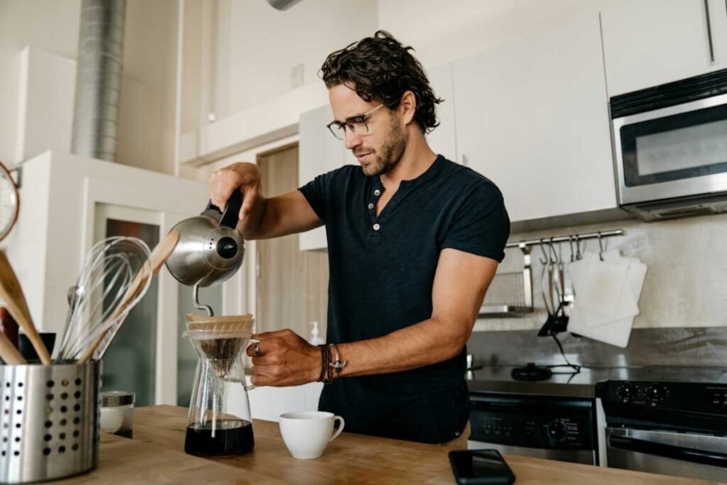How To Create a Morning Routine That Starts Your Day Off Right