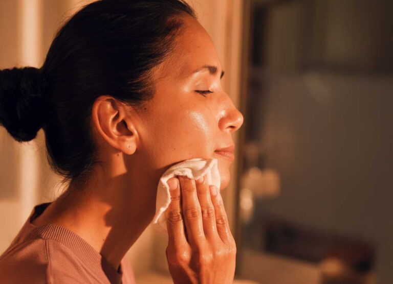Tips for Choosing the Right Cleansing Oil for Your Skin