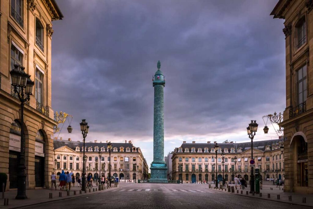 Discovering the Sparkle of Paris: A Visit to Place Vendôme