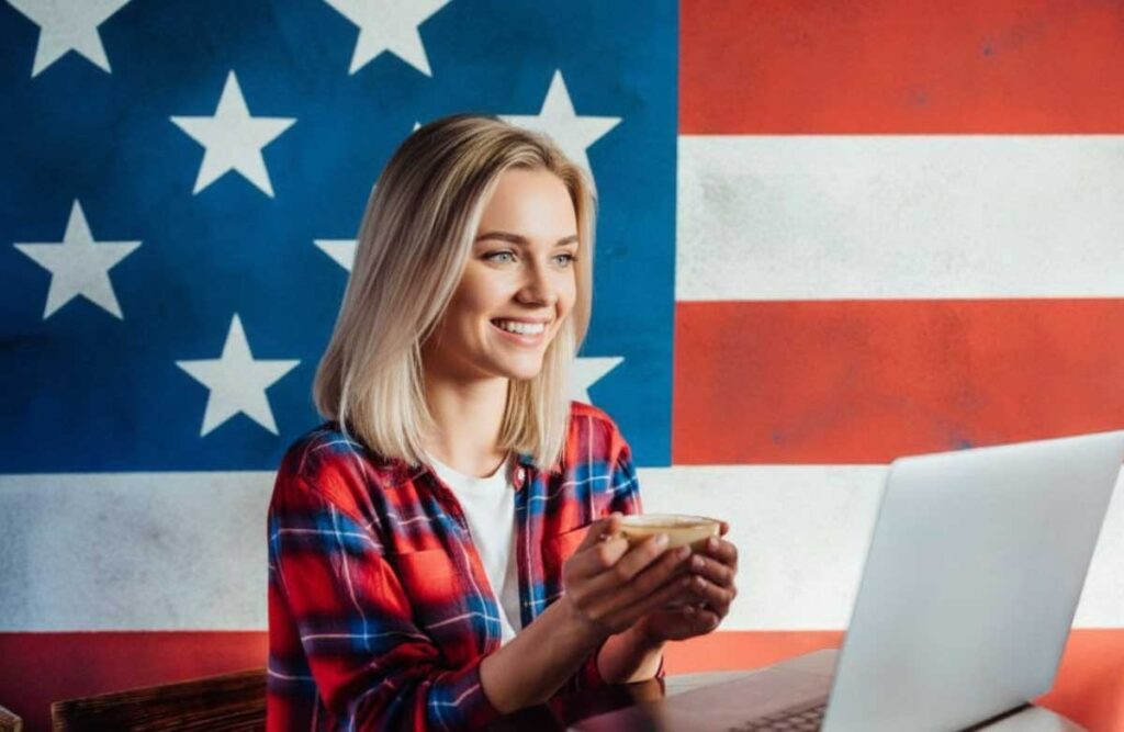 What is usaenlinea.com, and how to use it safely